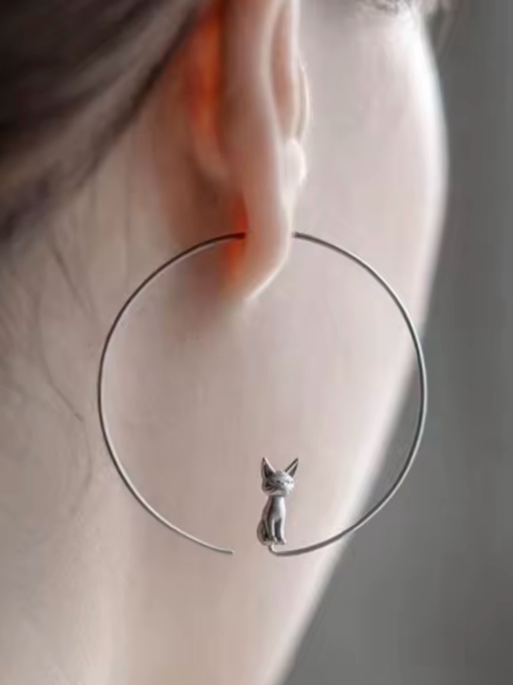 Silver Cat Hoop Earrings - Minimal Pet-Themed Jewelry